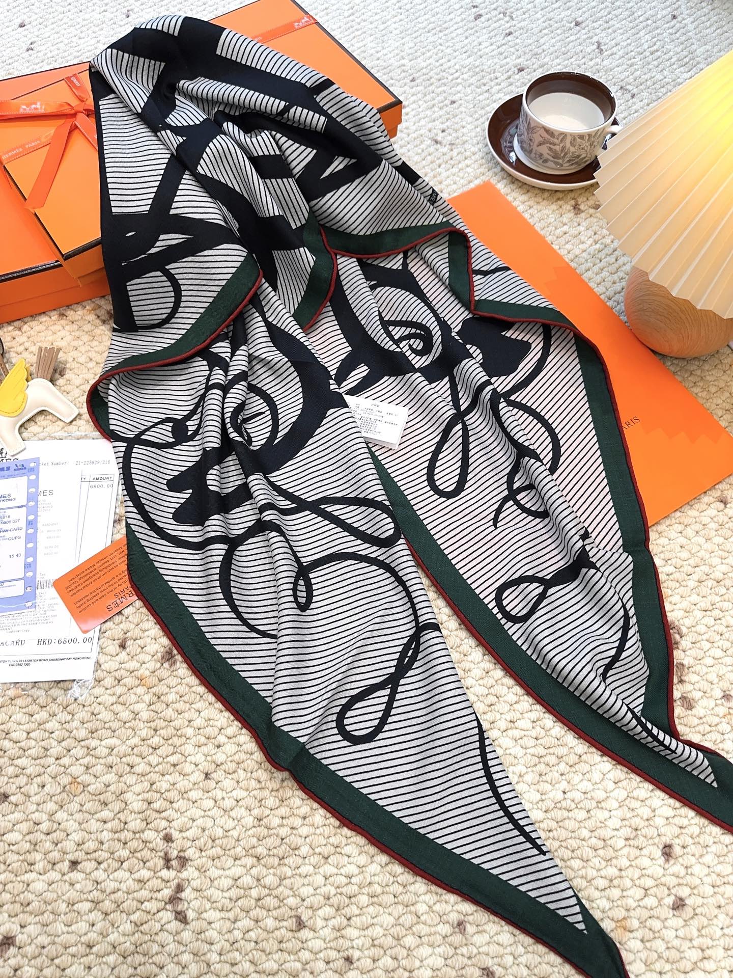 HERMES 25S SCARF 140 IN CASHMERE SILK 854530