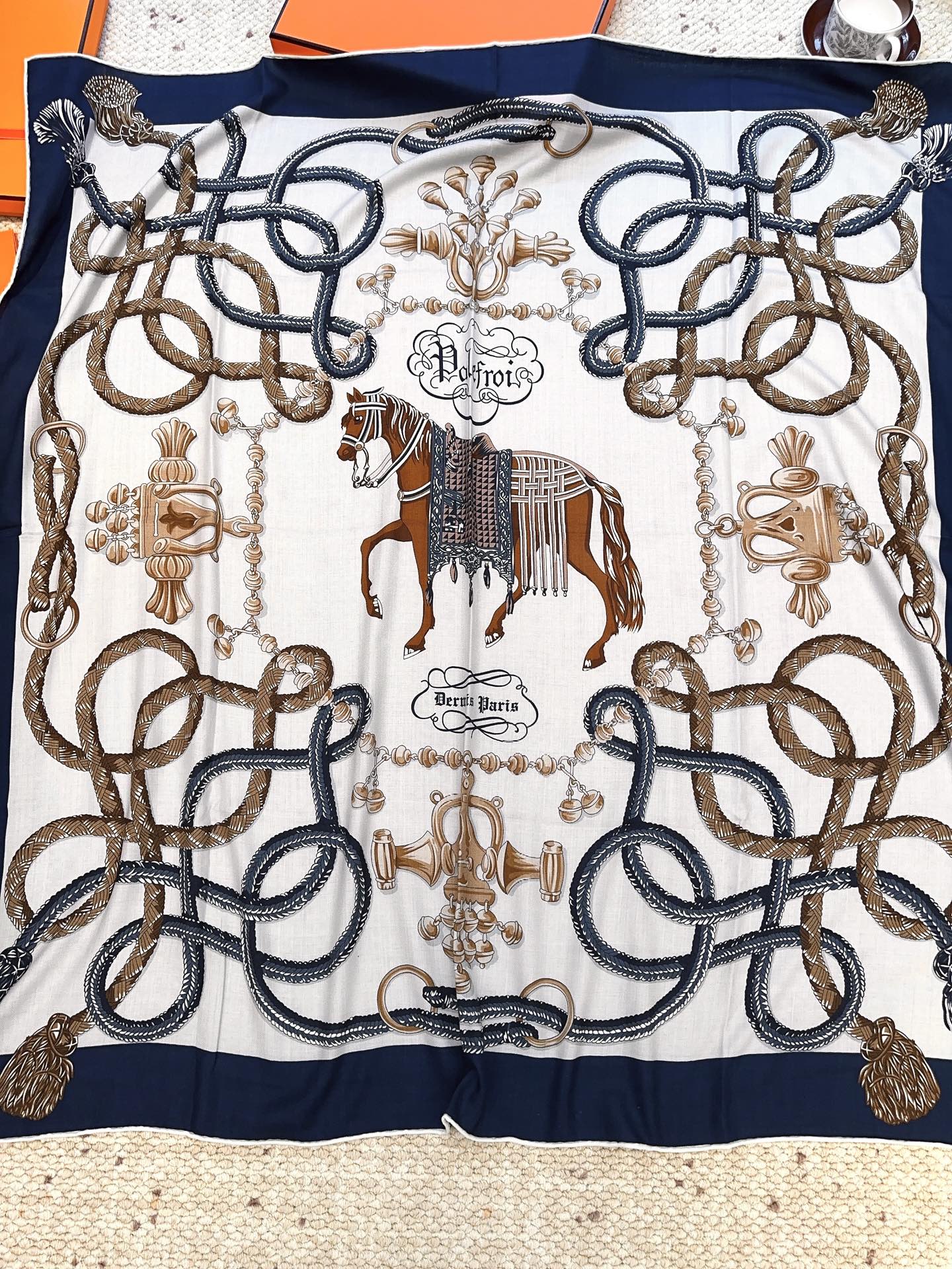 HERMES 25S SCARF 140 IN CASHMERE SILK 854537