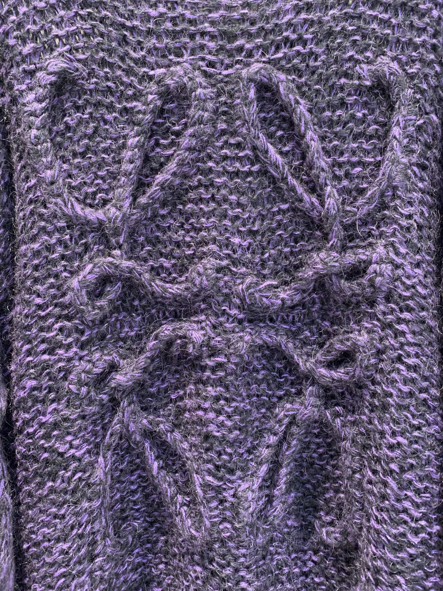 Loewe Style Sweater – Style 220