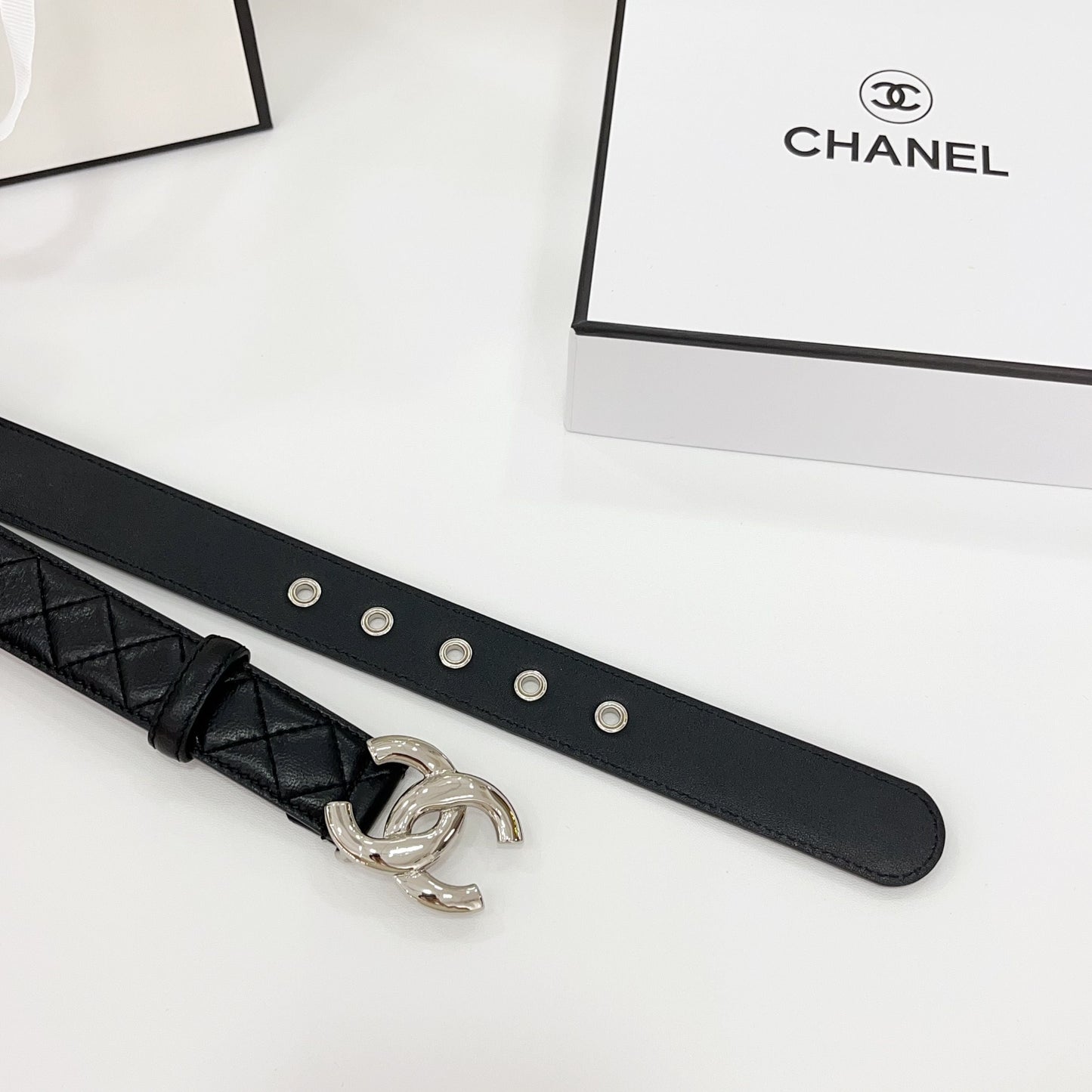 DOUBLE C BELT 30MM IN BLACK QUILTED LEATHER WITH SILVER BUCKLE