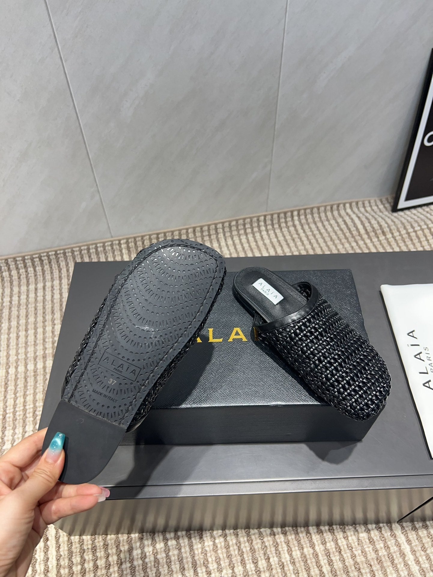 ALAIA WOVEN FLAT SHOES IN BLACK CALFSKIN STYLE 5