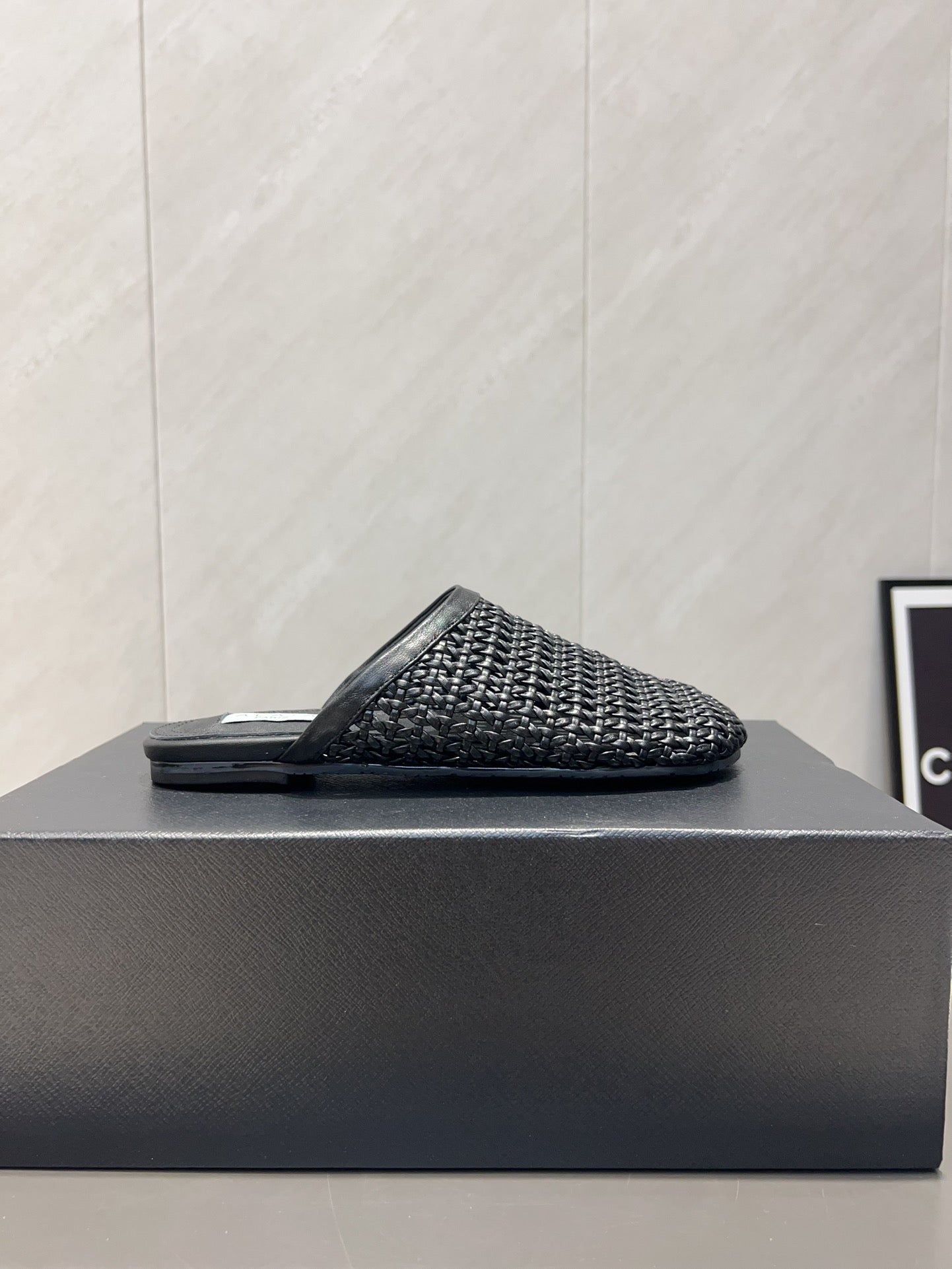 ALAIA WOVEN FLAT SHOES IN BLACK CALFSKIN STYLE 5