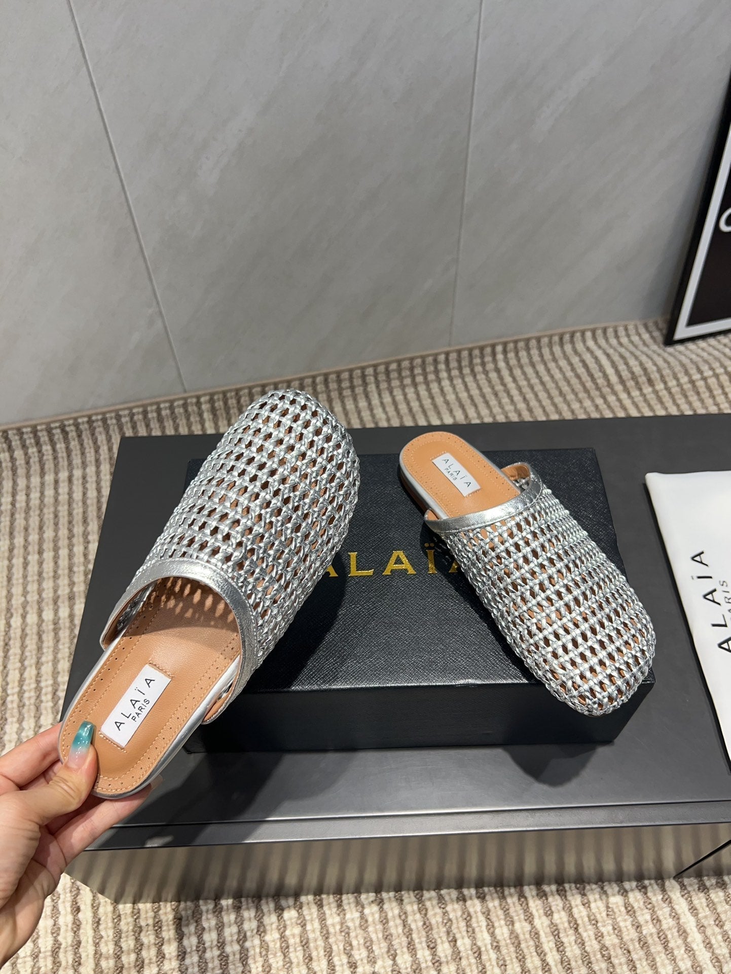 ALAIA WOVEN FLAT SHOES IN SILVER CALFSKIN STYLE 1