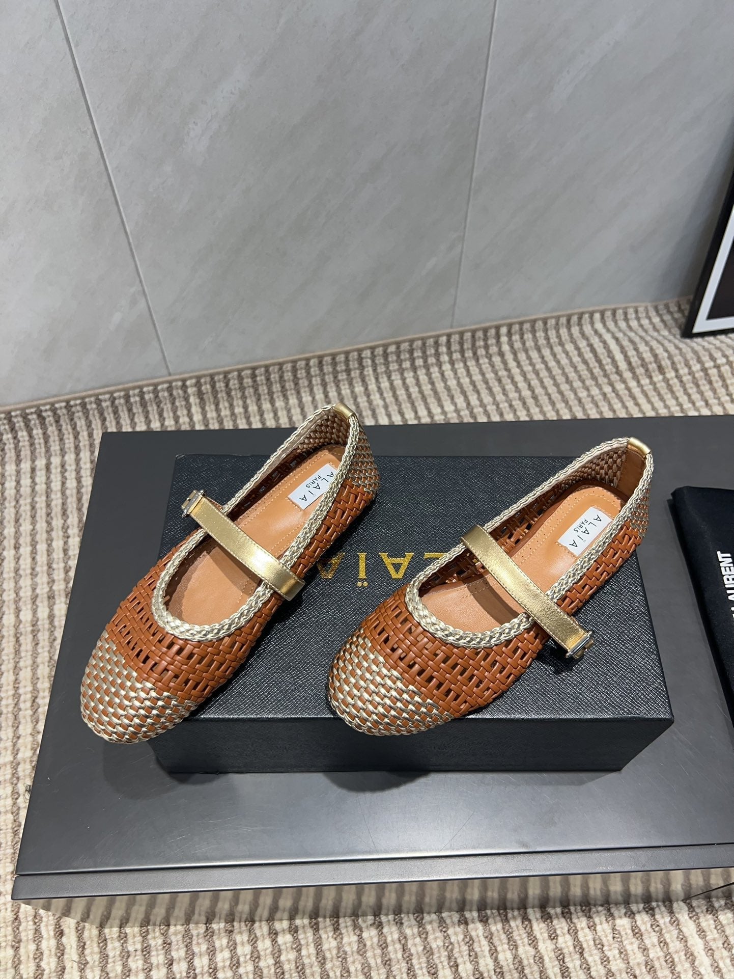 ALAIA MARY JANE FLATS WOVEN PATTERN 25S IN BROWN CALFSKIN