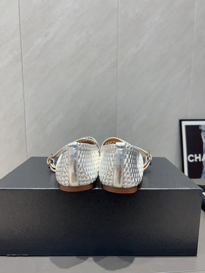 ALAIA MARY JANE FLATS WOVEN PATTERN 25S IN WHITE MIX GREY CALFSKIN