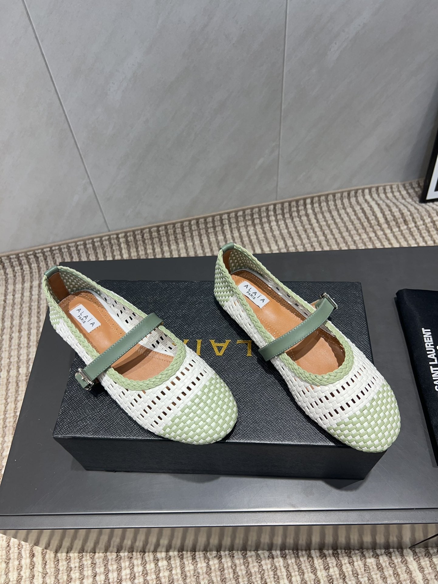 ALAIA MARY JANE FLATS WOVEN PATTERN 25S IN WHITE MIX PASTEL GREEN CALFSKIN