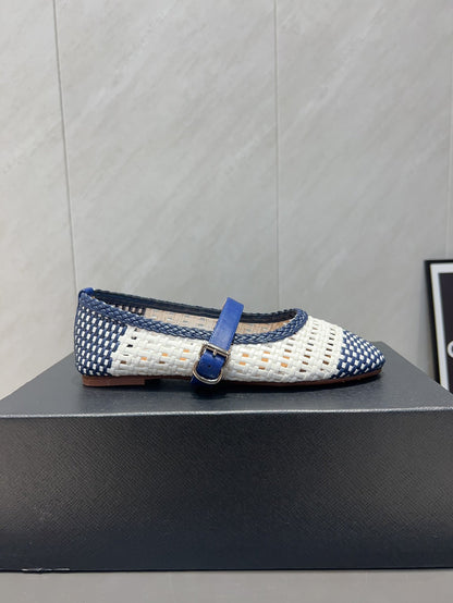 ALAIA MARY JANE FLATS WOVEN PATTERN 25S IN WHITE MIX NAVY BLUE CALFSKIN