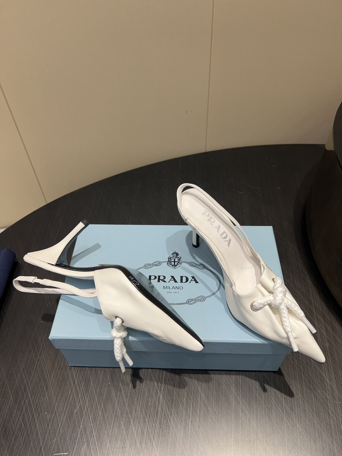 PRADA 25S POINTED TOE SLINGBACK 85MM IN WHITE LAMBSKIN WITH TIE UP DESIGN