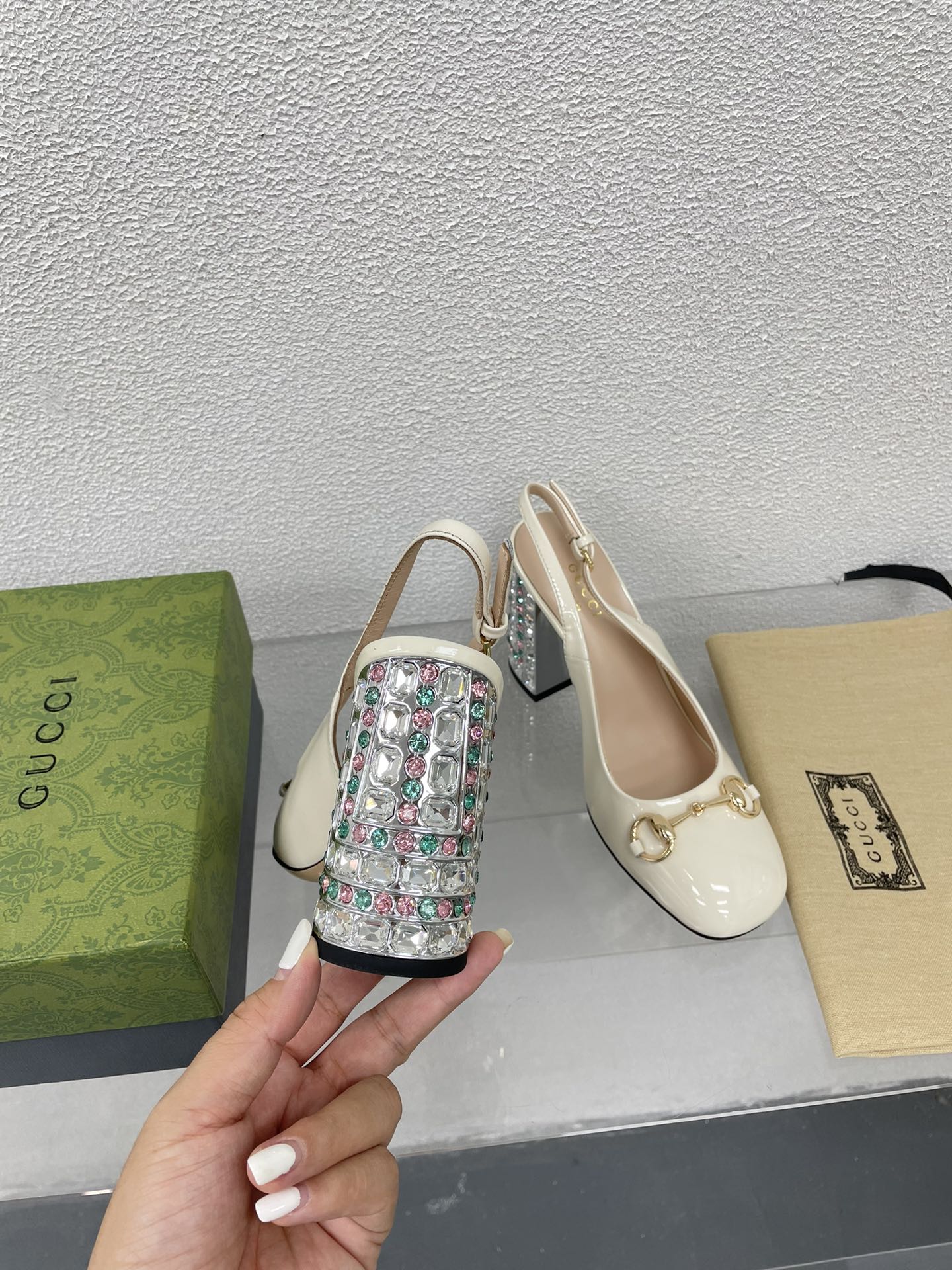 GG WOMEN'S HORSEBIT SLINGBACK 95MM IN WHITE CALFSKIN WITH RHINSTONES