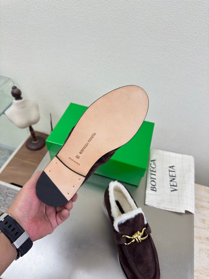 BOTTEGA VENETA 26S LOAFERS IN DARK BROWN SUEDE AND WHITE WOOL WITH GOLD HARDWARE