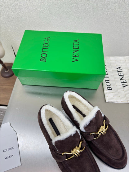 BOTTEGA VENETA 26S LOAFERS IN DARK BROWN SUEDE AND WHITE WOOL WITH GOLD HARDWARE