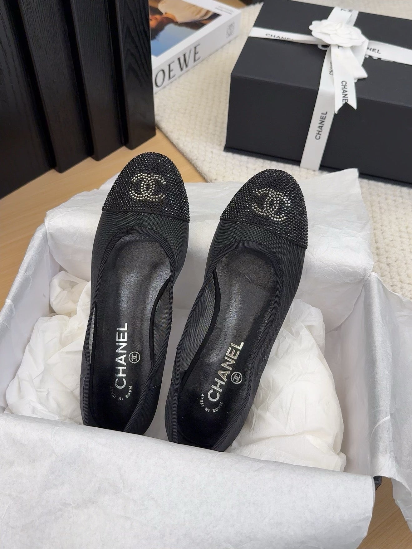 BALLET FLAT IN BLACK FABRIC AND MESH WITH CRYSTALS