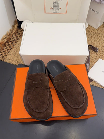 HM 25S MULE IN DARK BROWN SUEDE