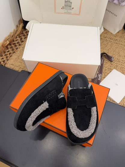 HM 25S MULE IN BLACK SUEDE MIX GREY SHEARLING