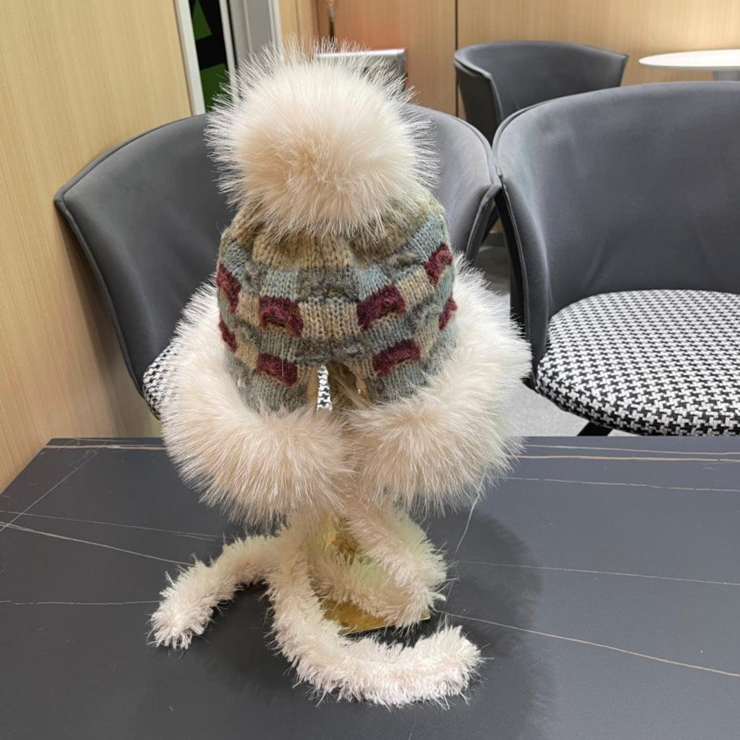 BEANIE HAT IN COLORFUL WOOL AND RABBIT FUR 392114