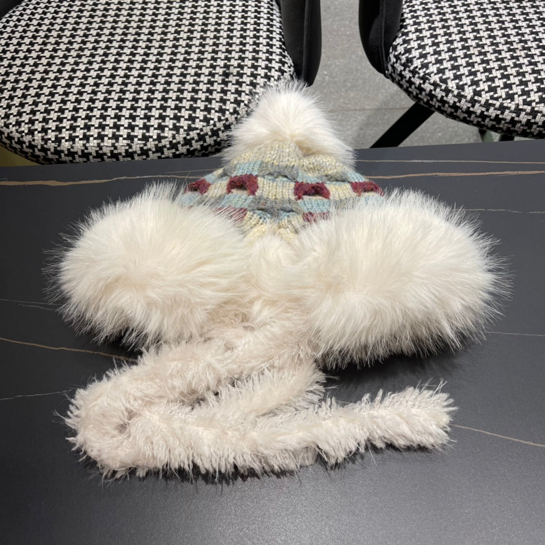 BEANIE HAT IN COLORFUL WOOL AND RABBIT FUR 392114