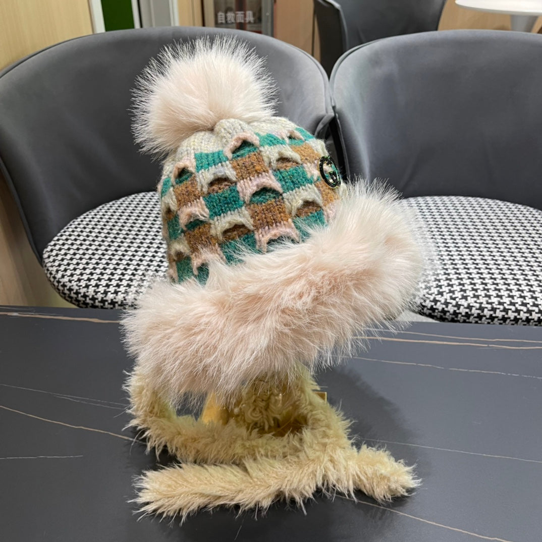 BEANIE HAT IN COLORFUL WOOL AND RABBIT FUR 392116