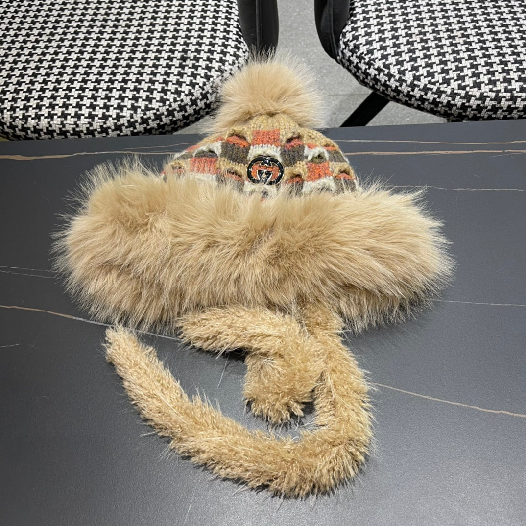 BEANIE HAT IN COLORFUL WOOL AND RABBIT FUR 392117