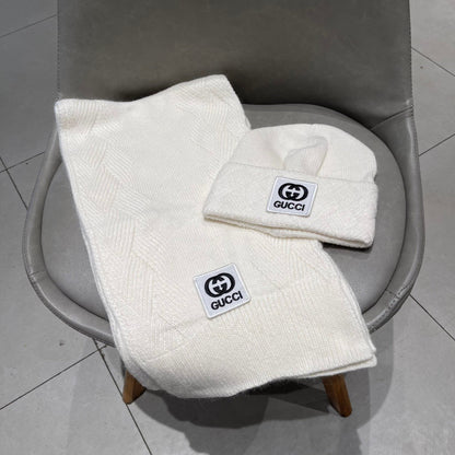 SET SCARF AND HAT IN WHITE CASHMERE AND RABBIT FUR 397373