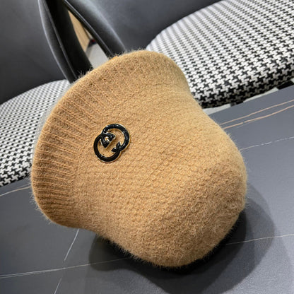 BUCKET HAT IN PEANUT BROWN WOOL PLUSH 399229