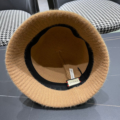 BUCKET HAT IN PEANUT BROWN WOOL PLUSH 399229