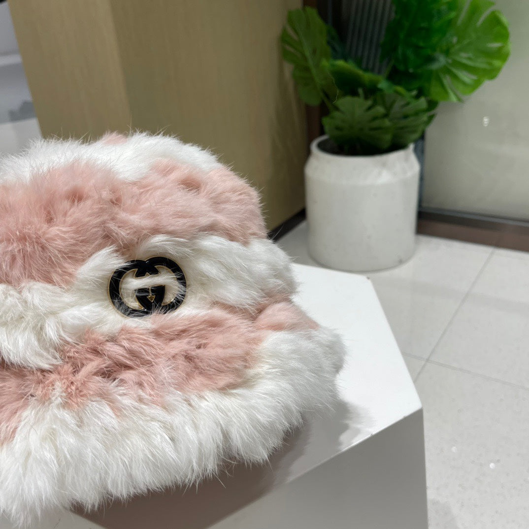 BUCKET HAT IN LIGHT PINK MIX WHITE RABBIT FUR 404639
