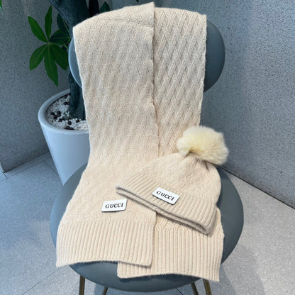 SET SCARF AND HAT IN TUSCAN BEIGE WOOL AND FOX FUR 420834