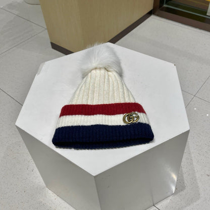 BEANIE HAT IN COLORFUL WOOL 434724