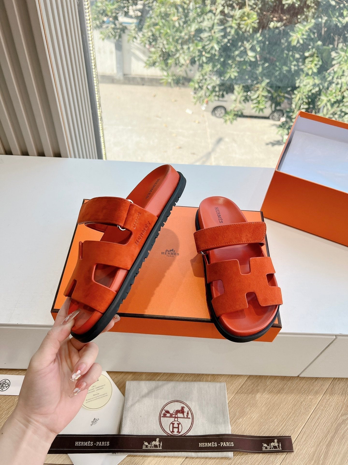 CHYPRE SANDAL IN FIRE ORANGE SUEDE