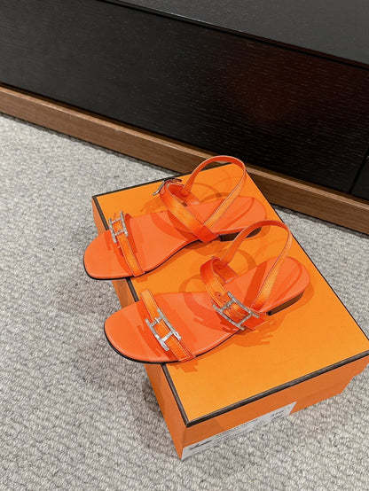 BUCKLE SANDAL BRIGHT ORANGE CALFSKIN
