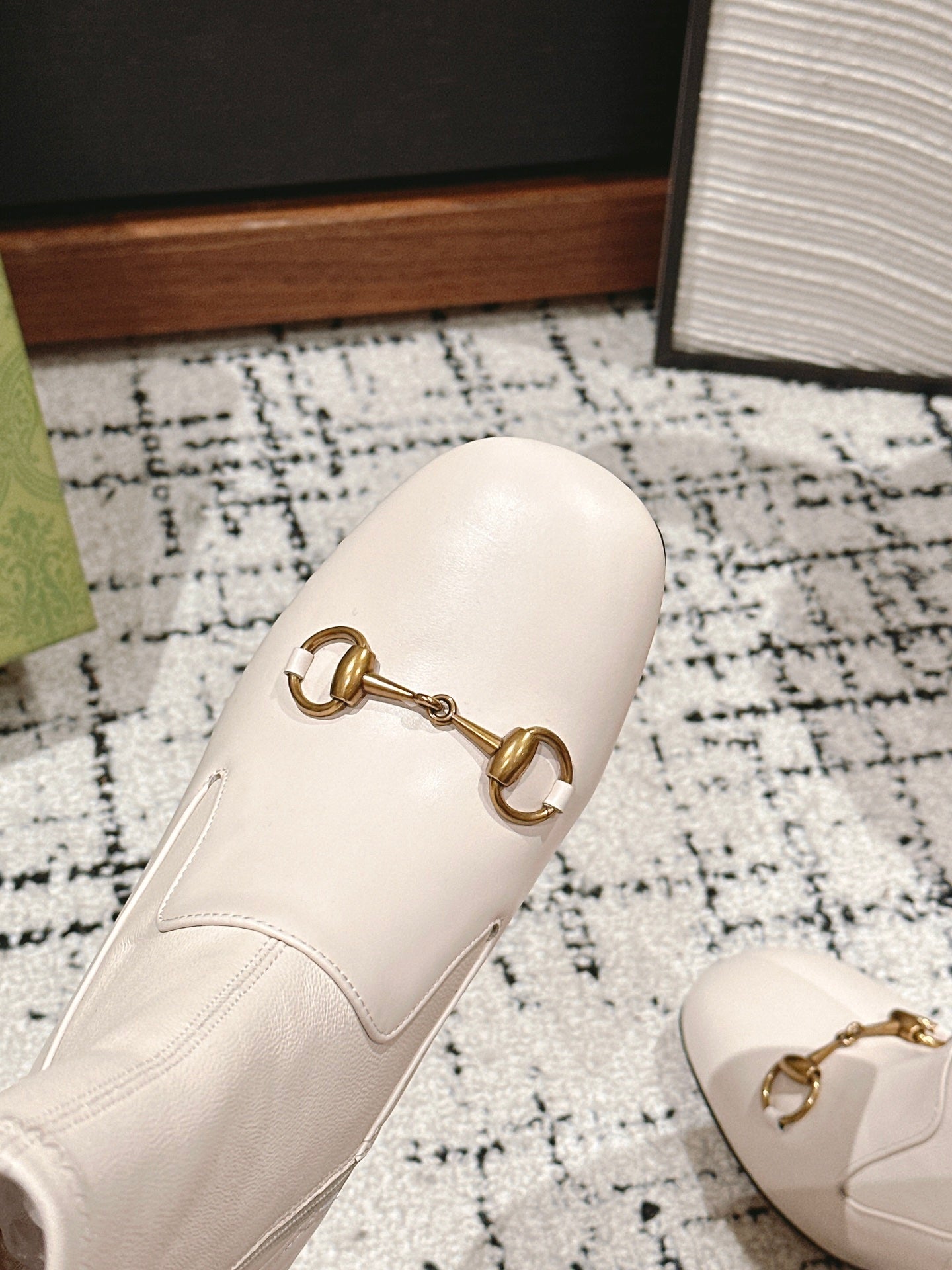 HORSEBIT ANKLE BOOTS 6.5CM IN WHITE SHEEPSKIN