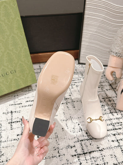 HORSEBIT ANKLE BOOTS 6.5CM IN WHITE SHEEPSKIN