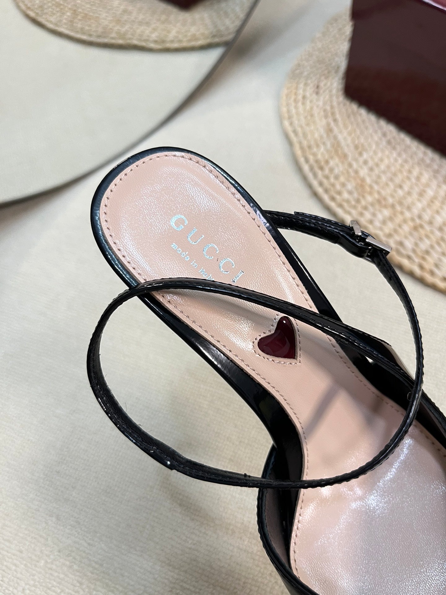 HIGH SLINGBACK PUMP 10 CM IN BLACK GLOSSY CALFSKIN