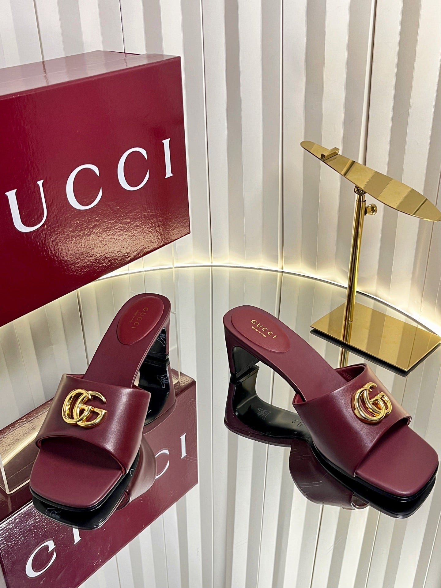 GUCCI 26S HIGH-HEELED SANDALS 45 MM IN DARK RED CALFSKIN