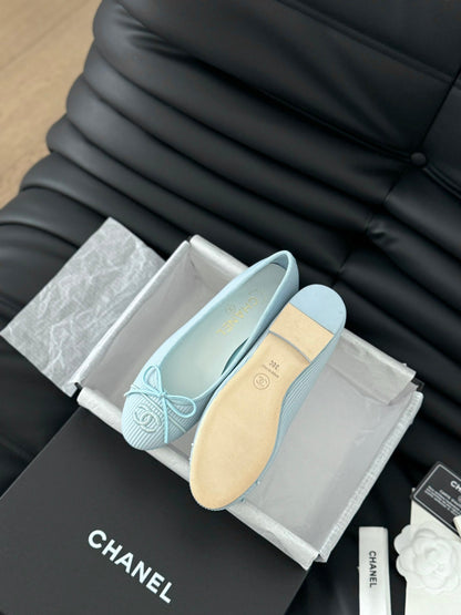 CLASSIC BALLET FLATS LIGHT BLUE LAMBSKIN
