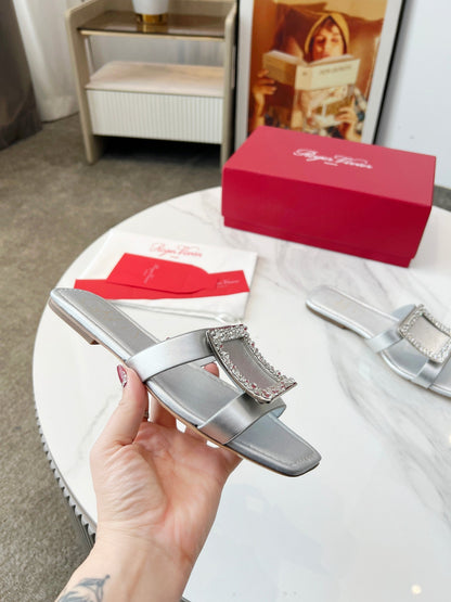 VIV' BY THE SEA MULES IN SILVER CALFSKIN CRYSTAL BUCKLE