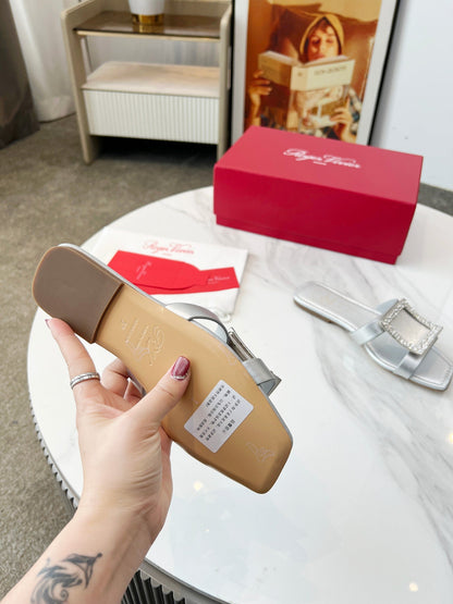 VIV' BY THE SEA MULES IN SILVER CALFSKIN CRYSTAL BUCKLE