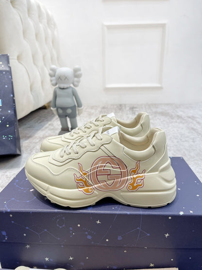GG RHYTON TRAINER WHITE LAMBSKIN WITH FIRE MOTIF