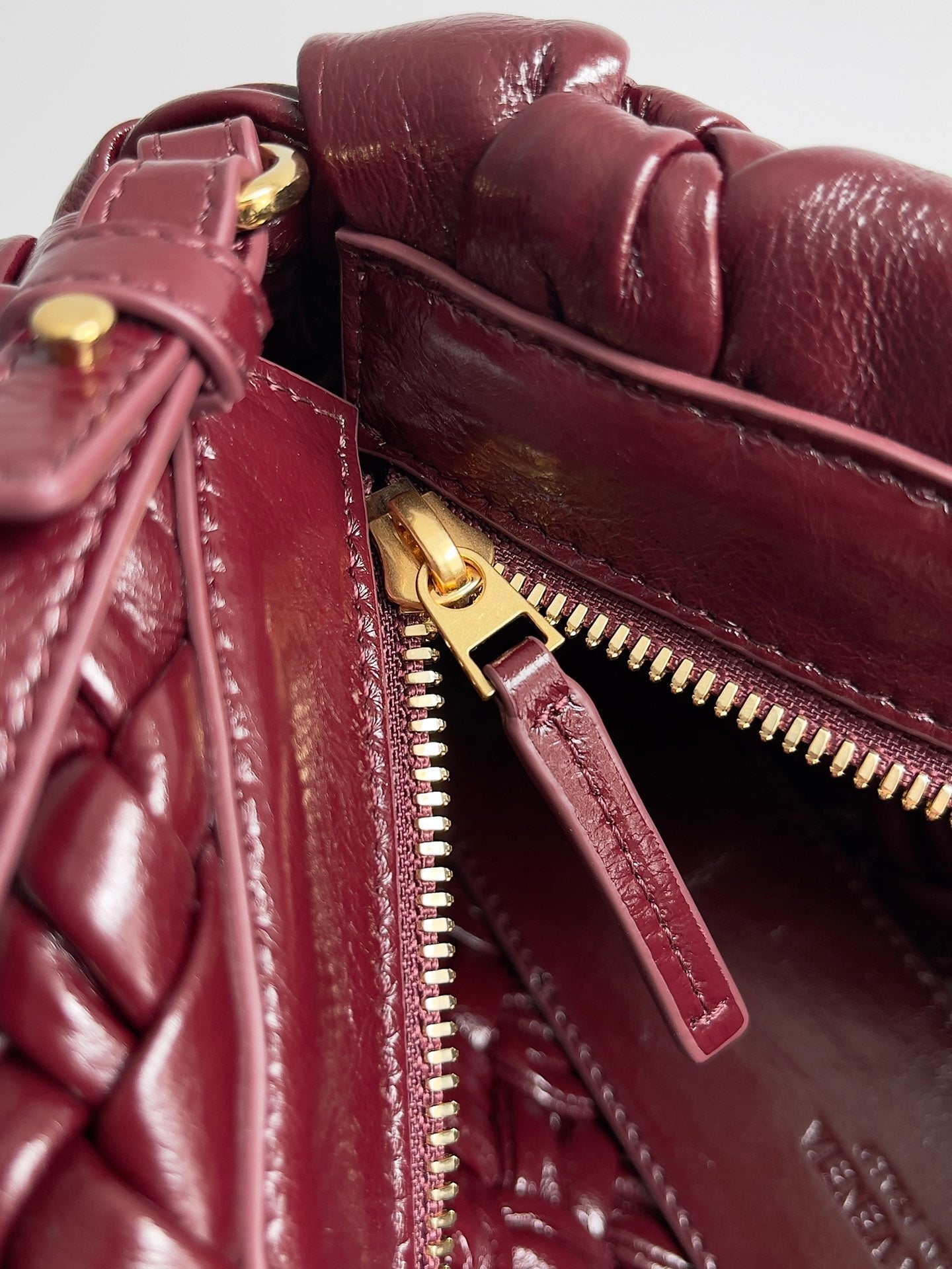 KELIMERO CHA-CHA CLUTCH 28.5 IN BURGUNDY LAMBSKIN