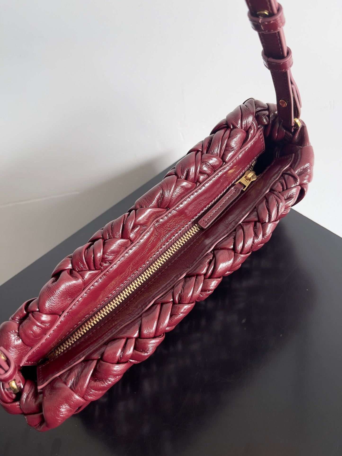 KELIMERO CHA-CHA CLUTCH 28.5 IN BURGUNDY LAMBSKIN