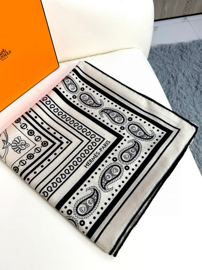 HERMES 25S SCARF 135 IN CASHMERE SILK 729038