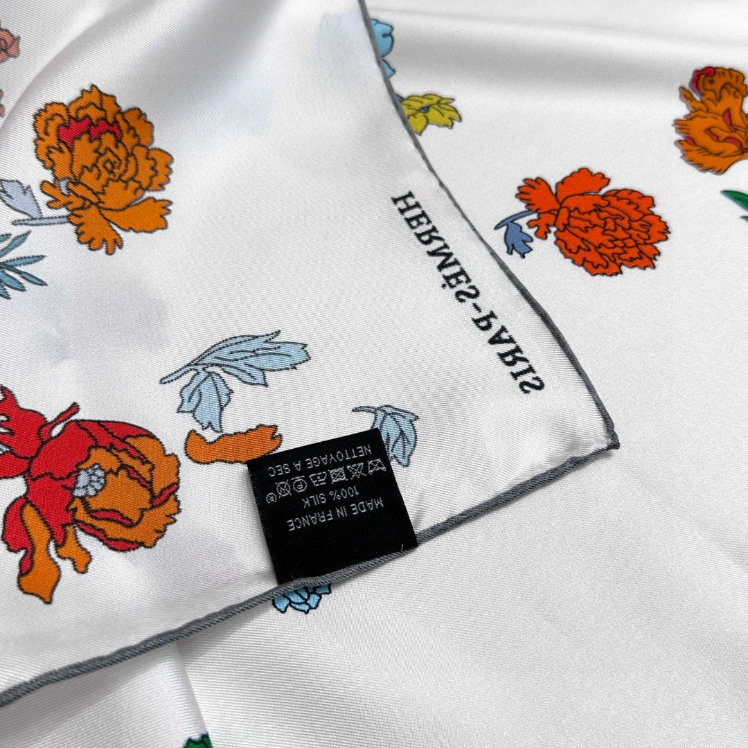 HERMES 25S SCARF 90 IN SILK 729028