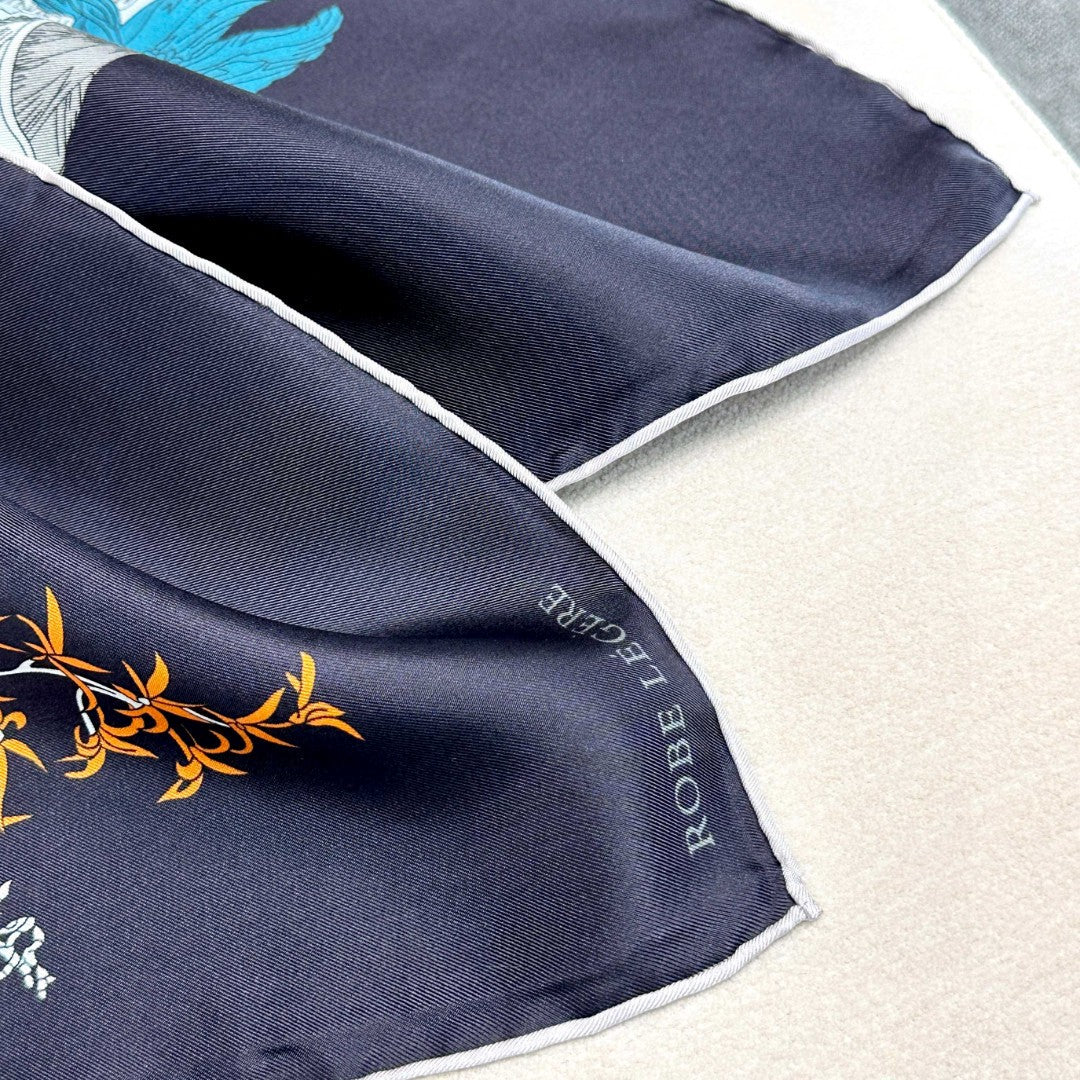 HERMES 25S SCARF 90 IN SILK 729030