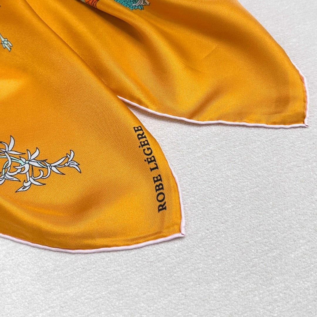 HERMES 25S SCARF 90 IN SILK 729031