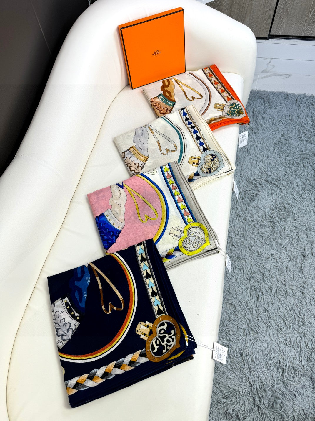 HERMES 25S SCARF 135 IN CASHMERE SILK 730647