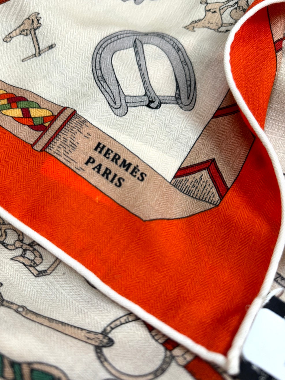 HERMES 25S SCARF 135 IN CASHMERE SILK 737310