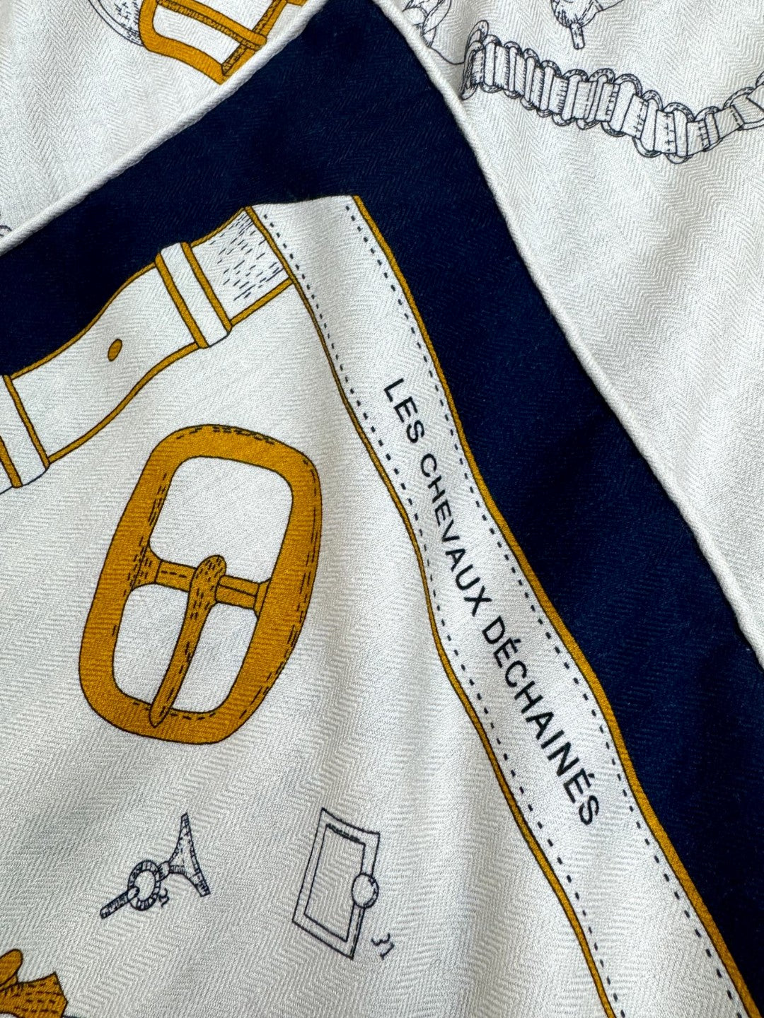 HERMES 25S SCARF 135 IN CASHMERE SILK 737311