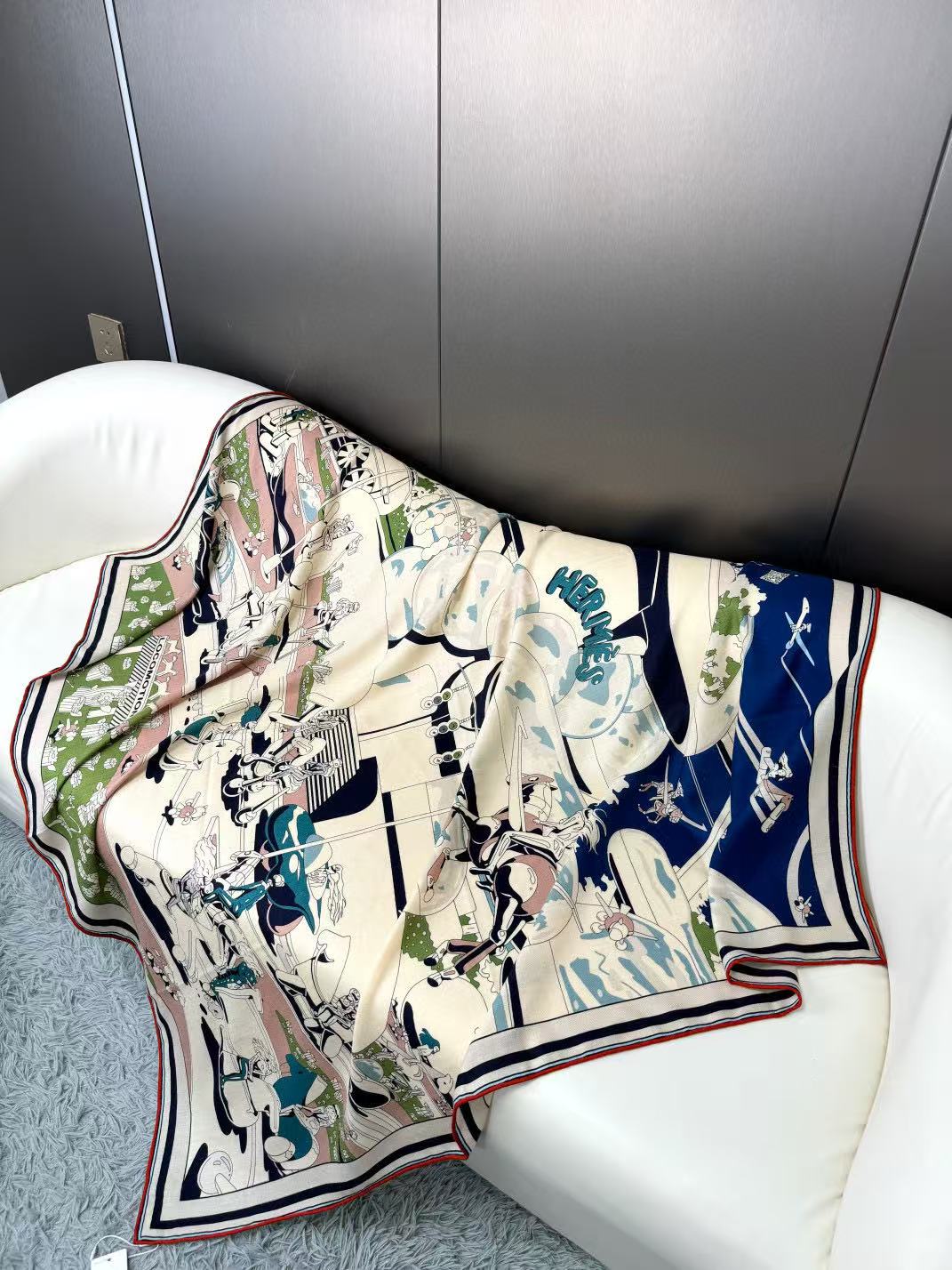 HERMES 25S SCARF 140 IN SILK 732118