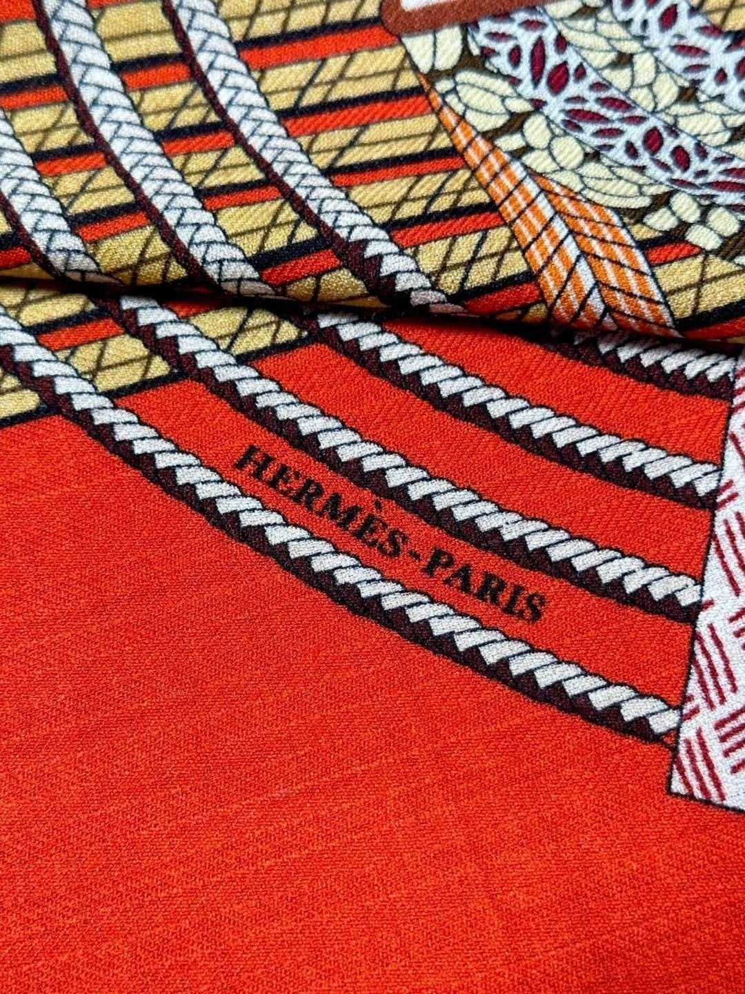 HERMES 25S SCARF 140 IN SILK 727339