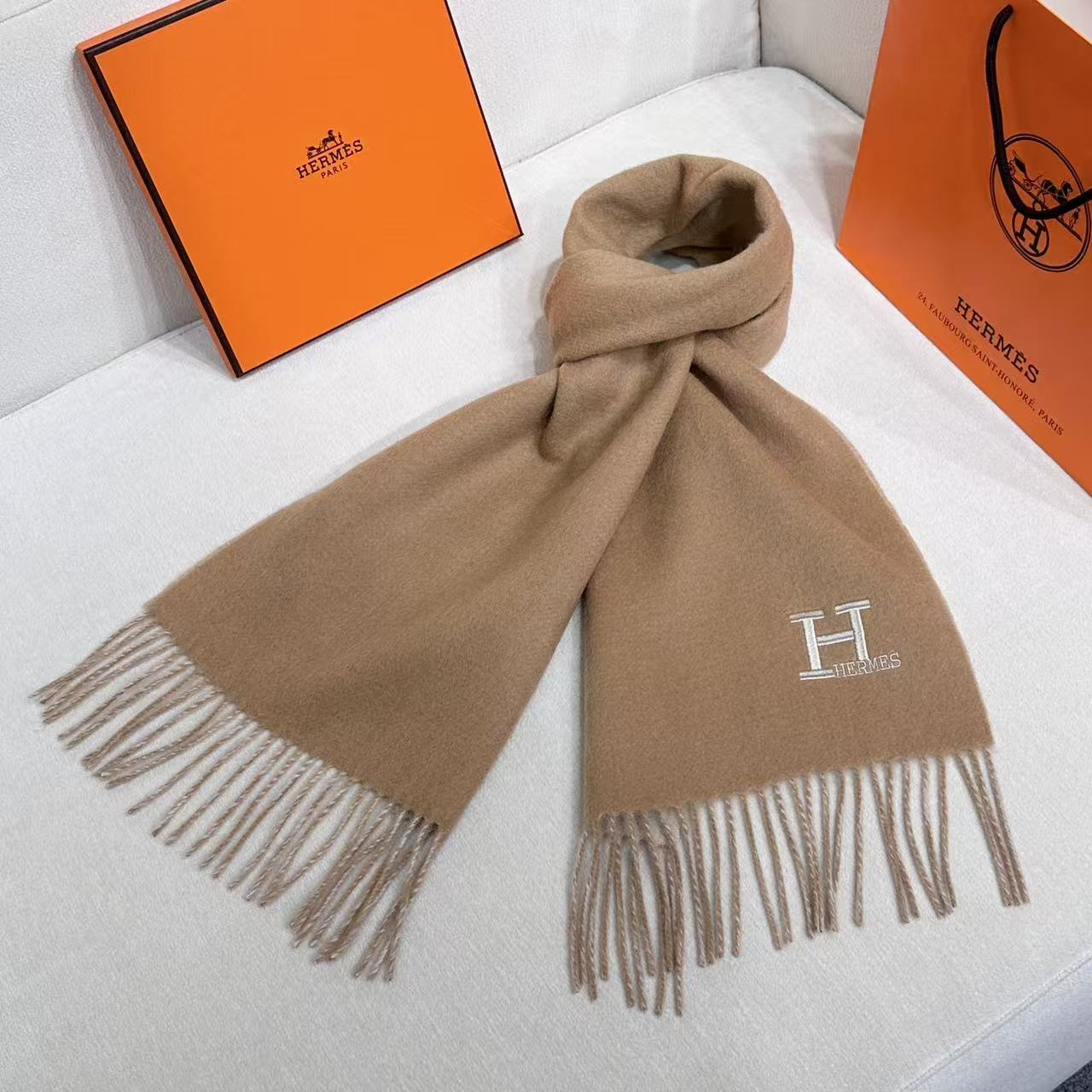HERMES 25S SCARF 190 IN CASHMERE 985999